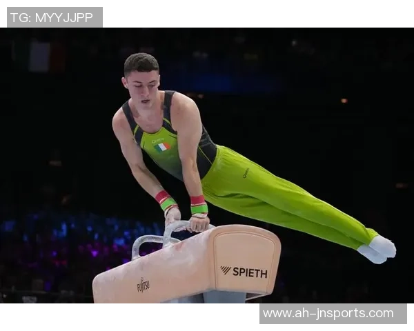 体操世锦赛男人鞍马竞赛剧烈：洪延明强敌环伺，18岁新秀未来可期