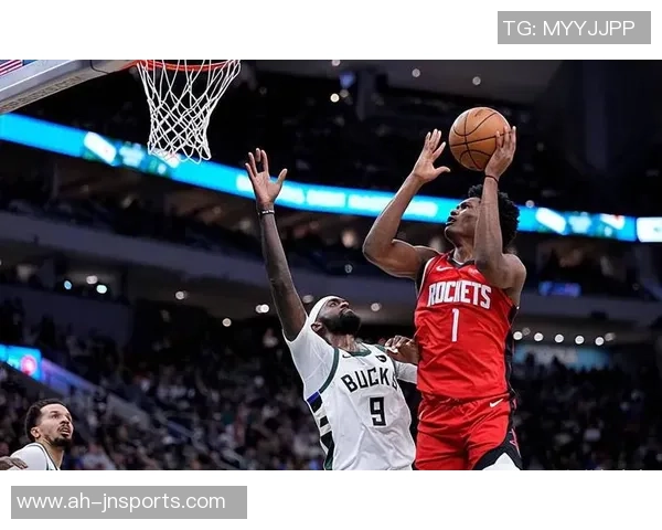 正在习惯先发控卫的方位？火箭后场新星总算打出一场像样的竞赛？